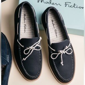 MODERN FICTION TAHOMA
Lightweight Suede Boat MEN S SHOES NAVY COLOR Size 12